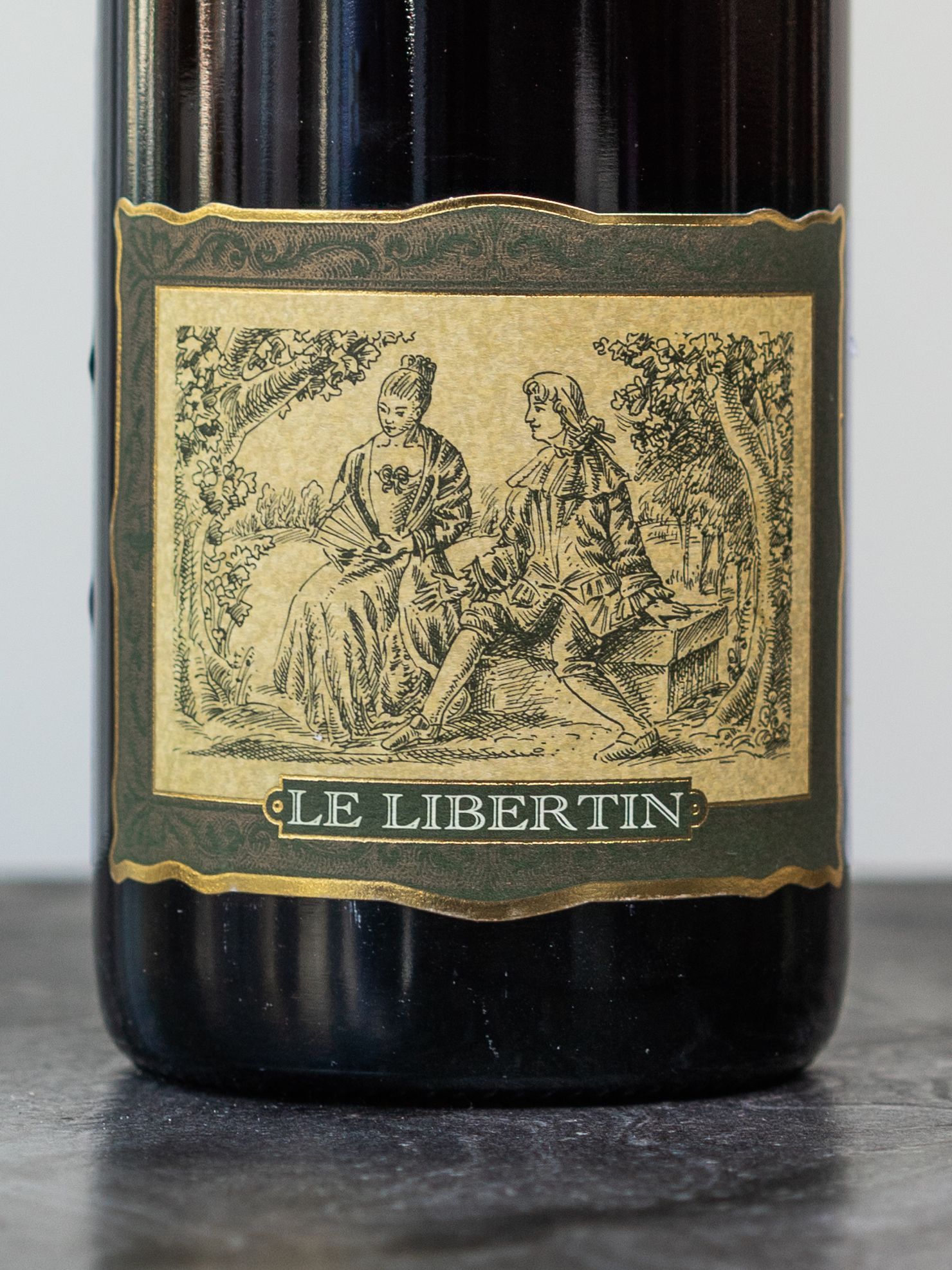 Купить вино Domaine Mongeard-Mugneret Le Libertin - в винном ресторане лучшая цена Вино Domaine Mongeard-Mugneret Le Libertin / Ле Либертэн Монжар-Мюньере